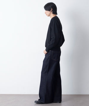 ブラック モデル：180cm L着用