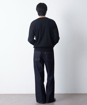 ブラック モデル：180cm L着用