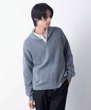 グレー モデル：180cm L着用