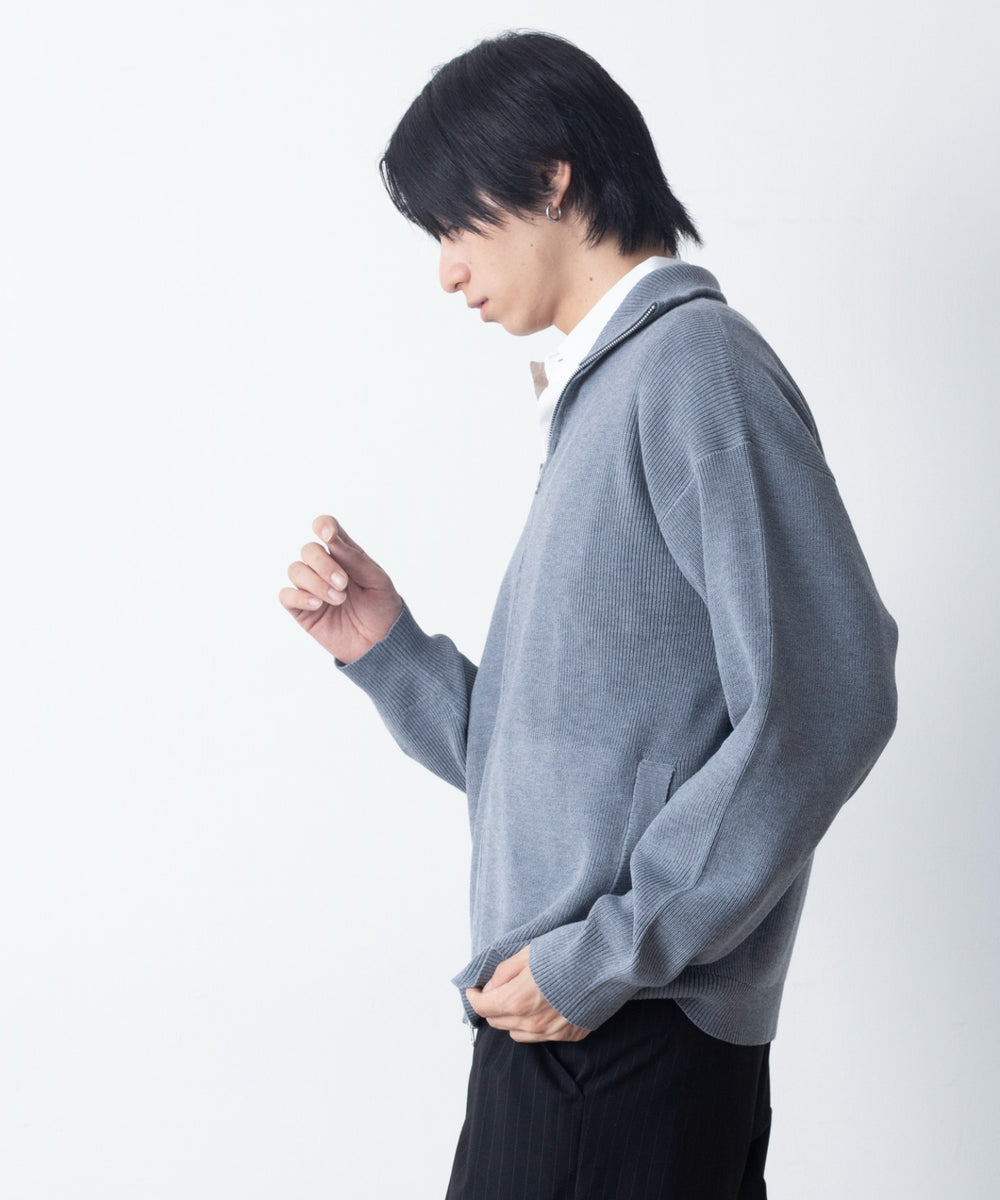 グレー モデル：180cm L着用