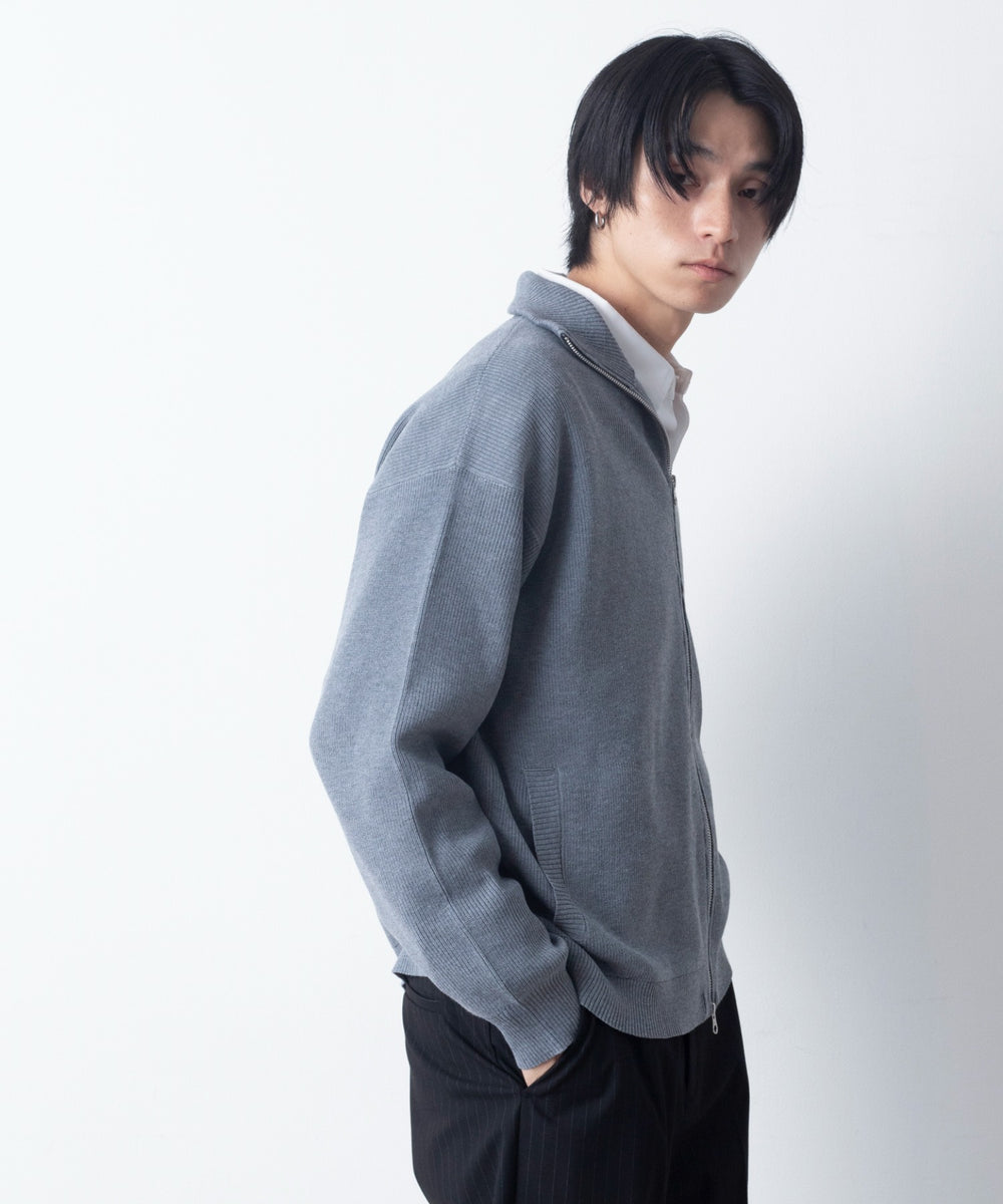 グレー モデル：180cm L着用