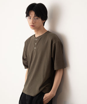 ブラウン モデル：180cm L着用