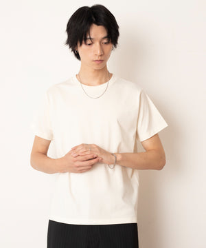 オフホワイト モデル：180cm L着用