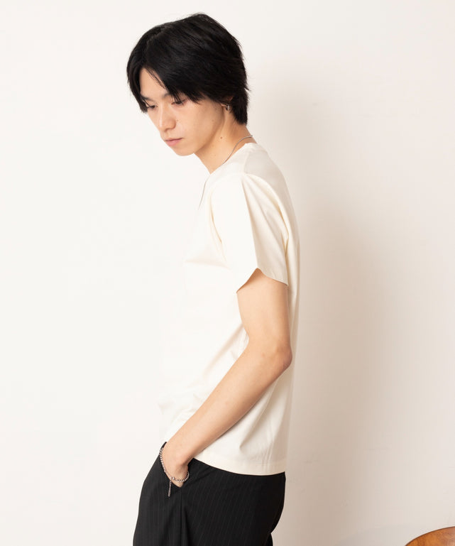 オフホワイト モデル：180cm L着用