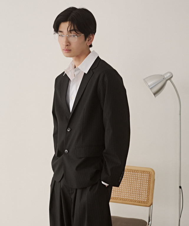ブラックストライプ モデル：180cm L着用
