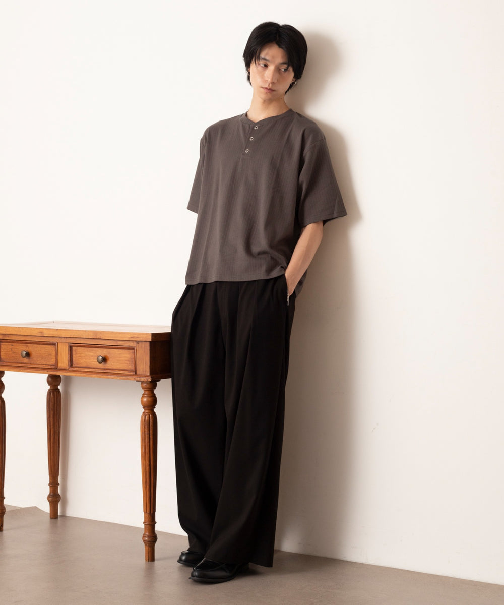 ブラック モデル：180cm L着用