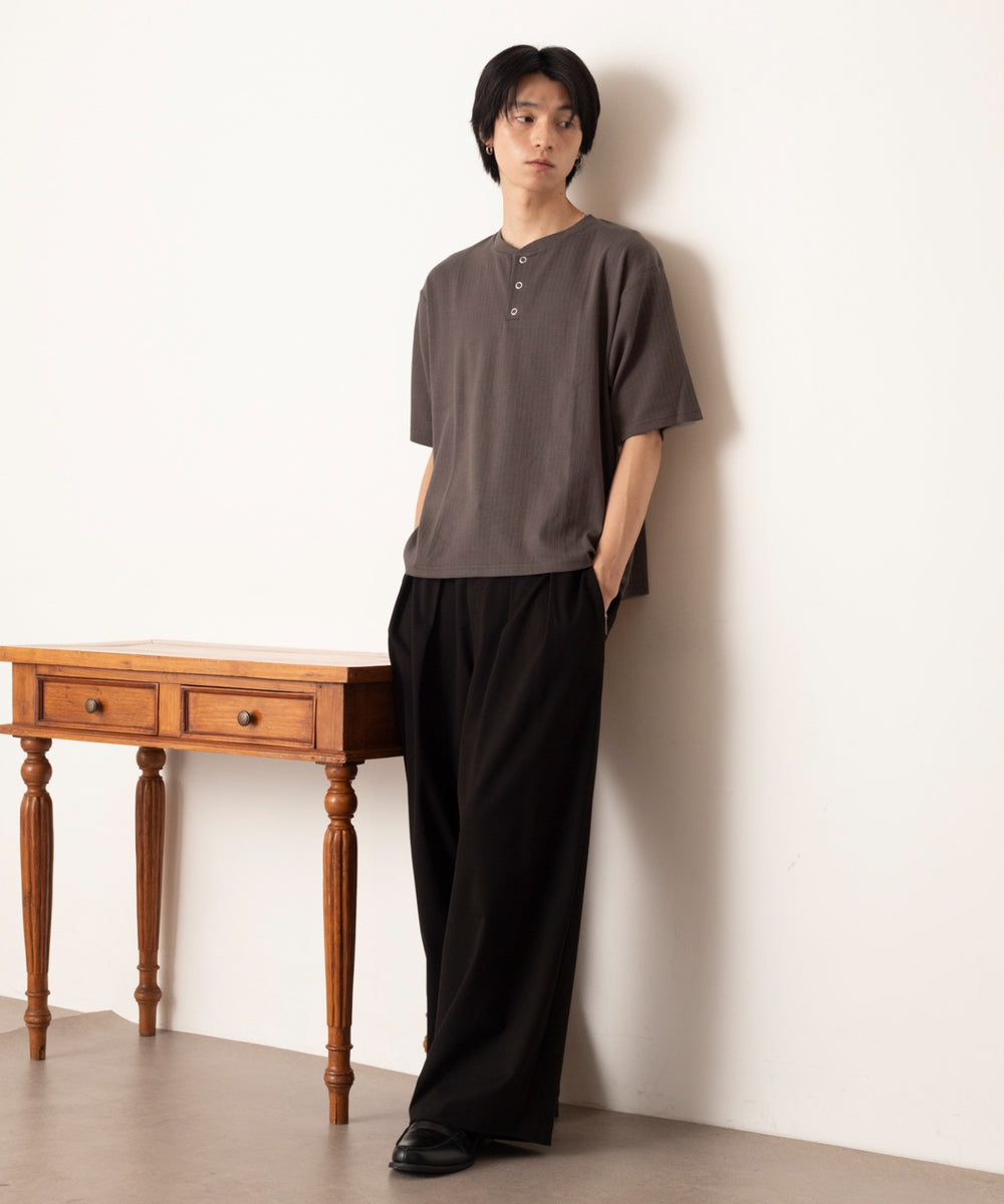 ブラック モデル：180cm L着用