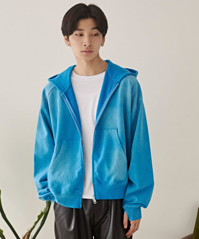 ブルーソノタ モデル：180cm L着用