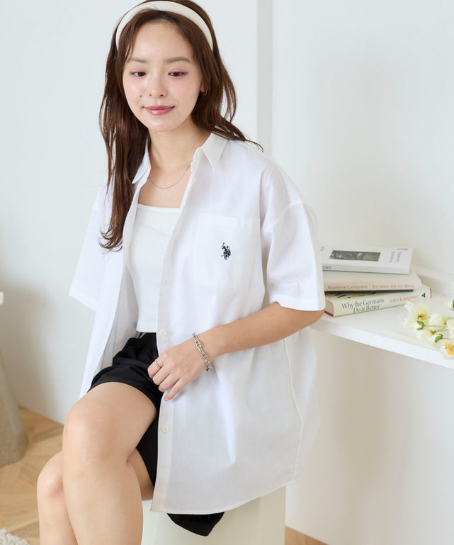 USPOLOハーフスリーブシャツ/ホワイト モデル：165cm F着用