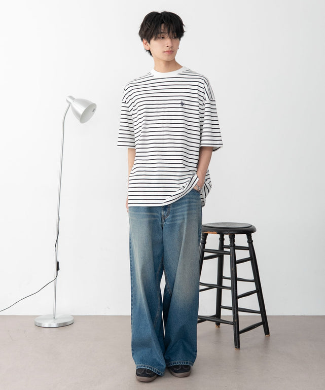 ホワイトボーダー モデル:180cm Lサイズ着用