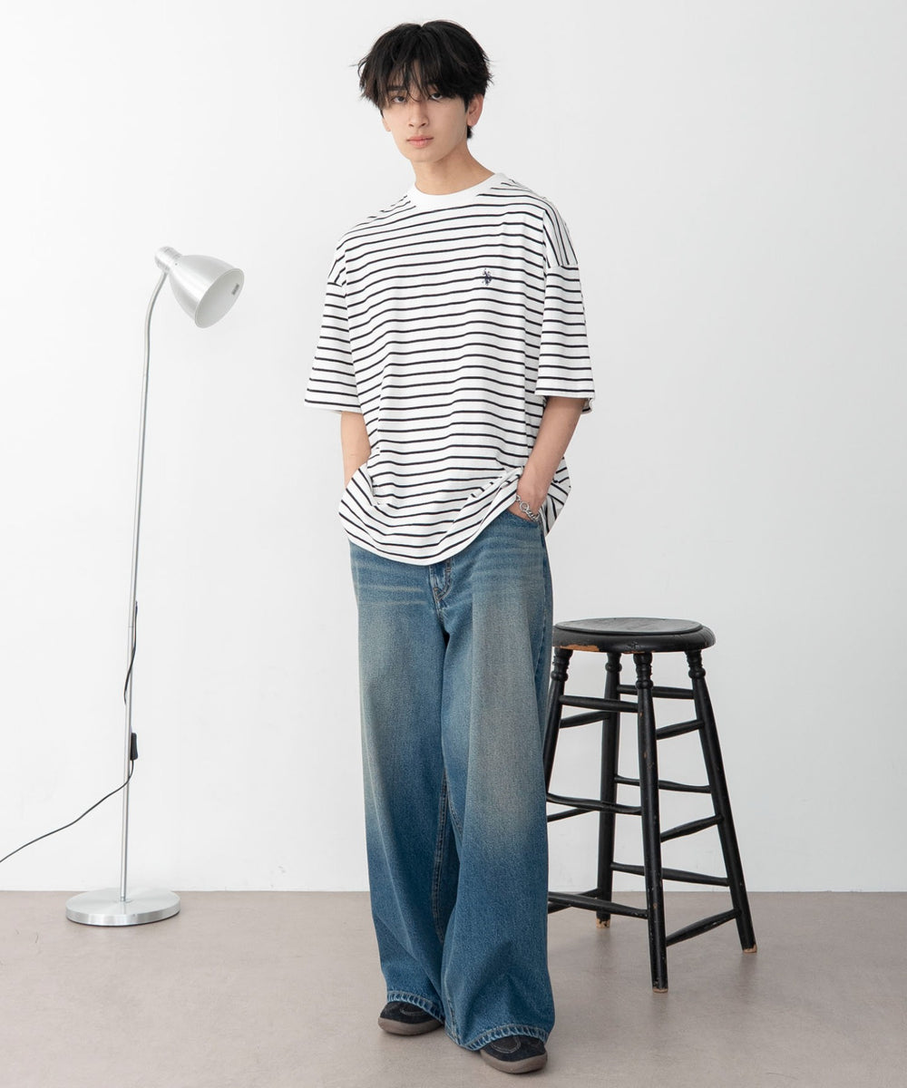 ホワイトボーダー モデル:180cm Lサイズ着用