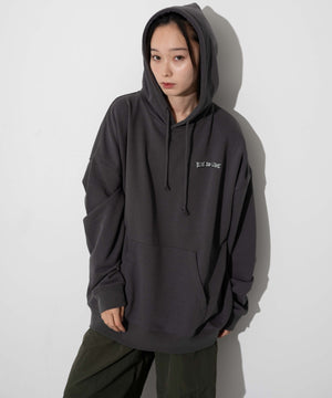 スミクロ モデル：161cm L着用