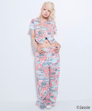ホワイトその他　モデル：165cm Fサイズ着用