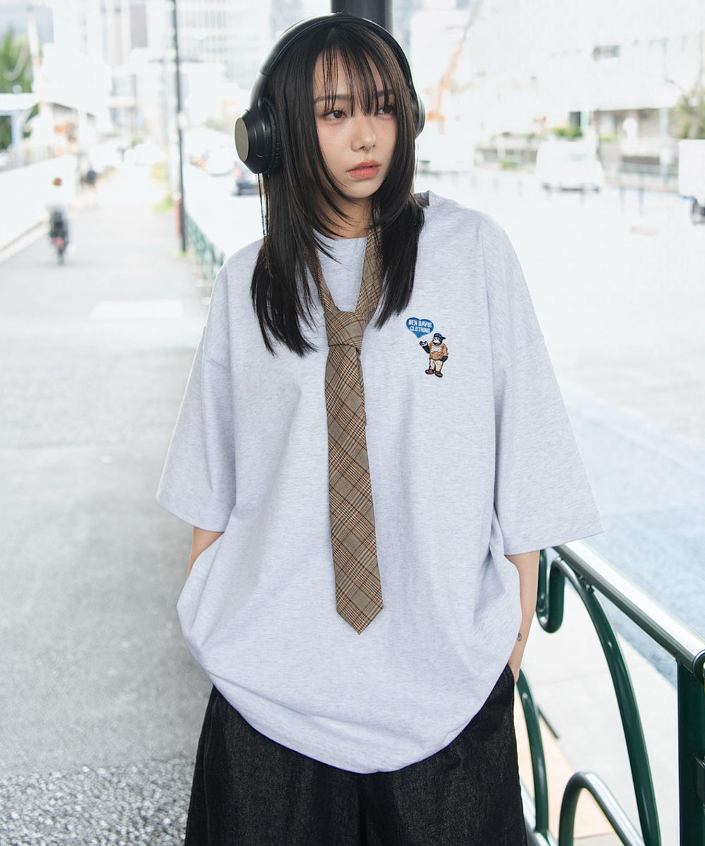 アッシュグレー　モデル：159cm M着用