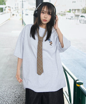 アッシュグレー　モデル：159cm M着用