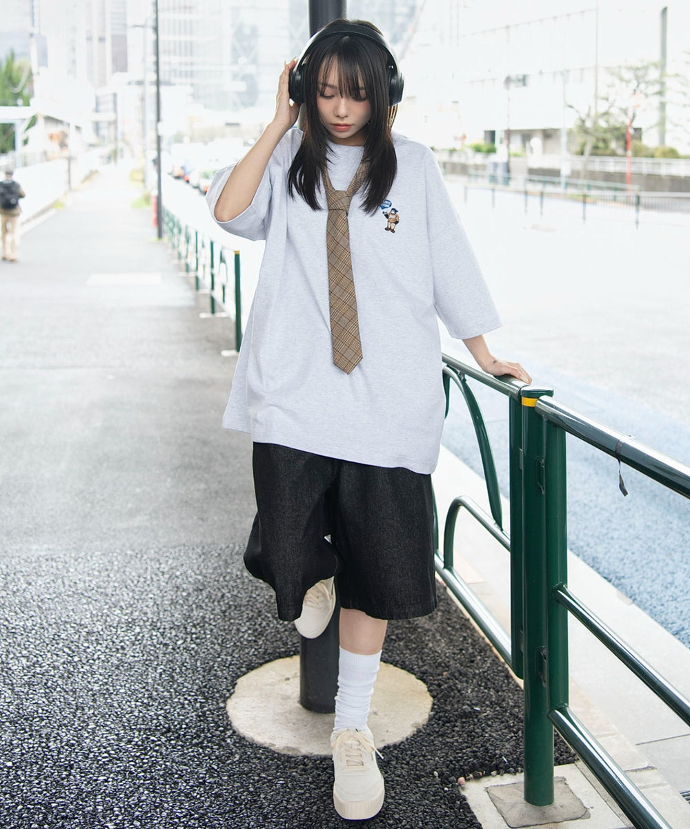 アッシュグレー　モデル：159cm M着用