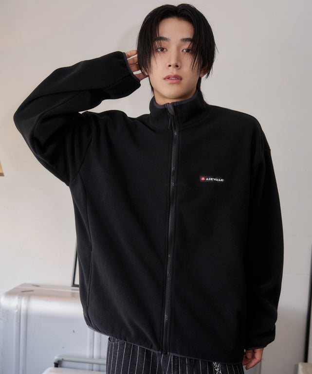 AIRWALKフリースZIPブルゾン/ブラック モデル：175cm L着用