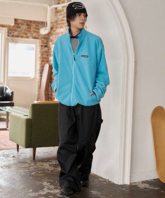 ブルー モデル：175cm L着用