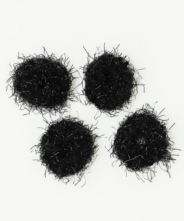 ブラック
