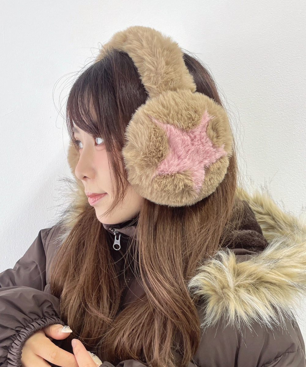 ベージュ