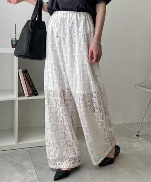 ホワイト　モデル：160cm F着用
