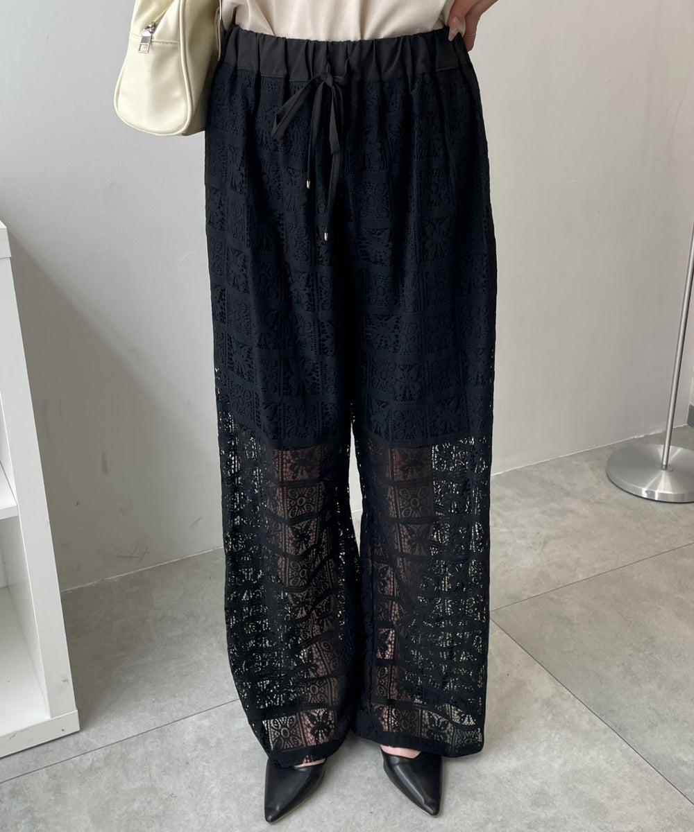ブラック　モデル：160cm F着用