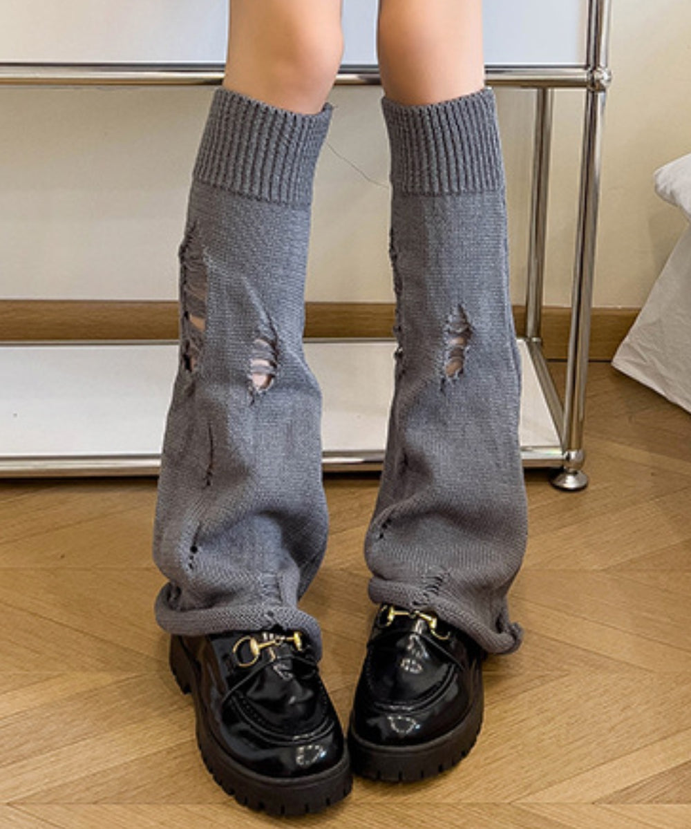 グレー