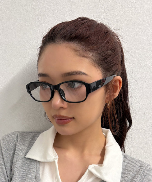 ブラック