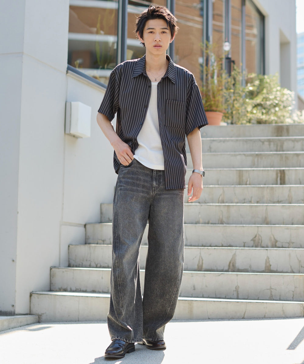 ブラックストライプ モデル：181cm L着用