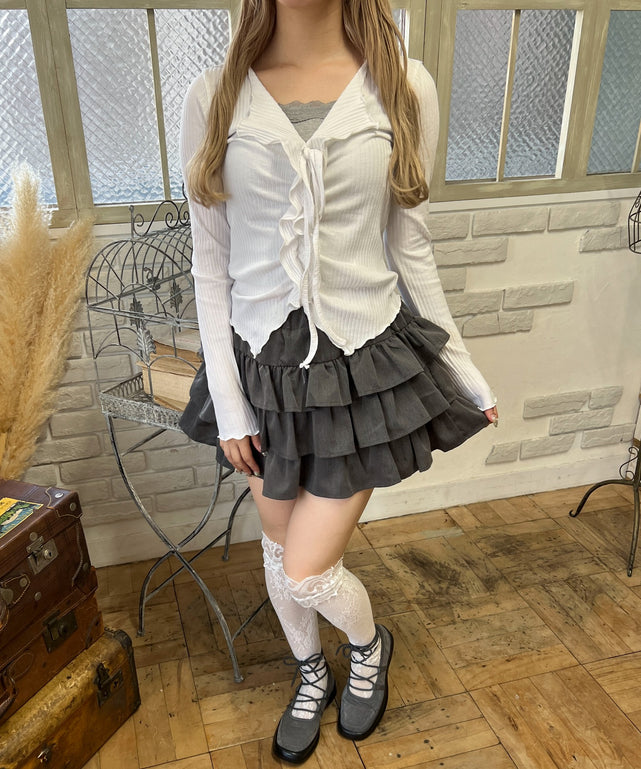 ホワイト モデル：160㎝ F着用