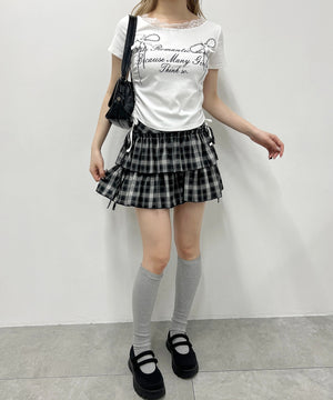 ホワイト モデル：160㎝ F着用