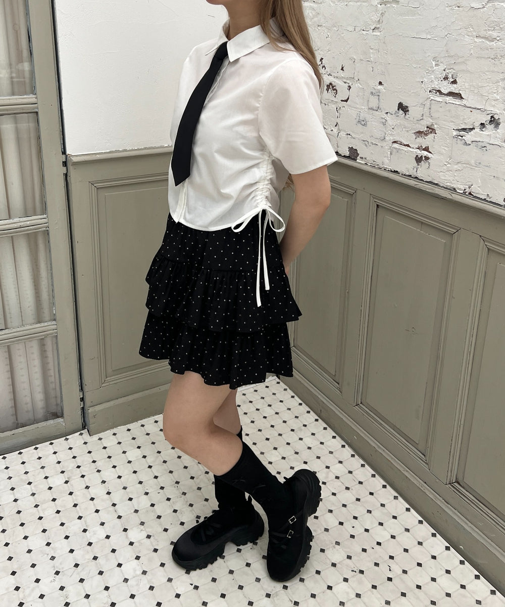 ホワイト モデル：160㎝ F着用