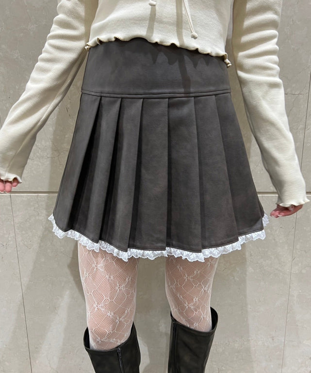 ブラウン モデル：160㎝ F着用