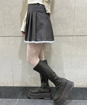 レースパイピングPUスカート