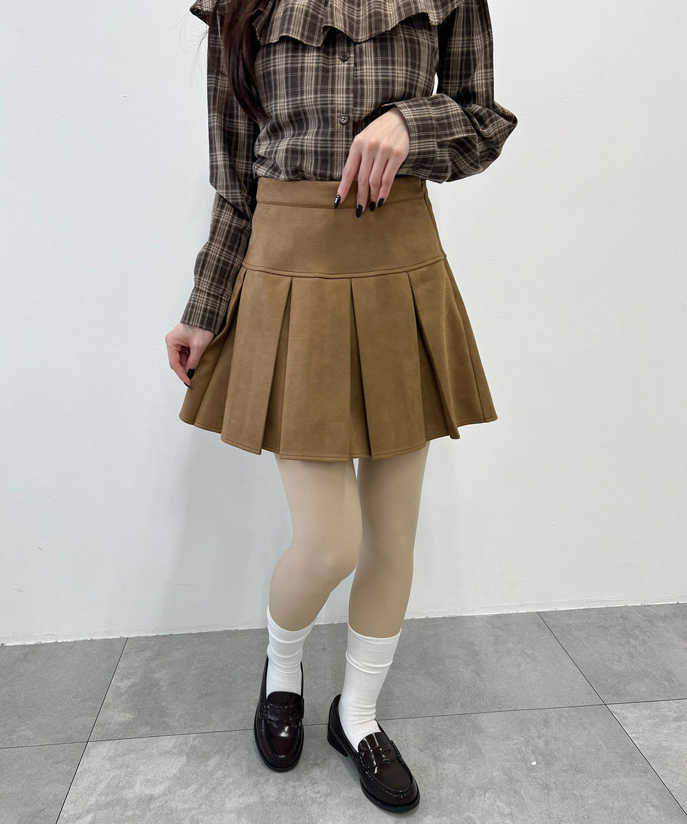ベージュ モデル：160㎝ F着用