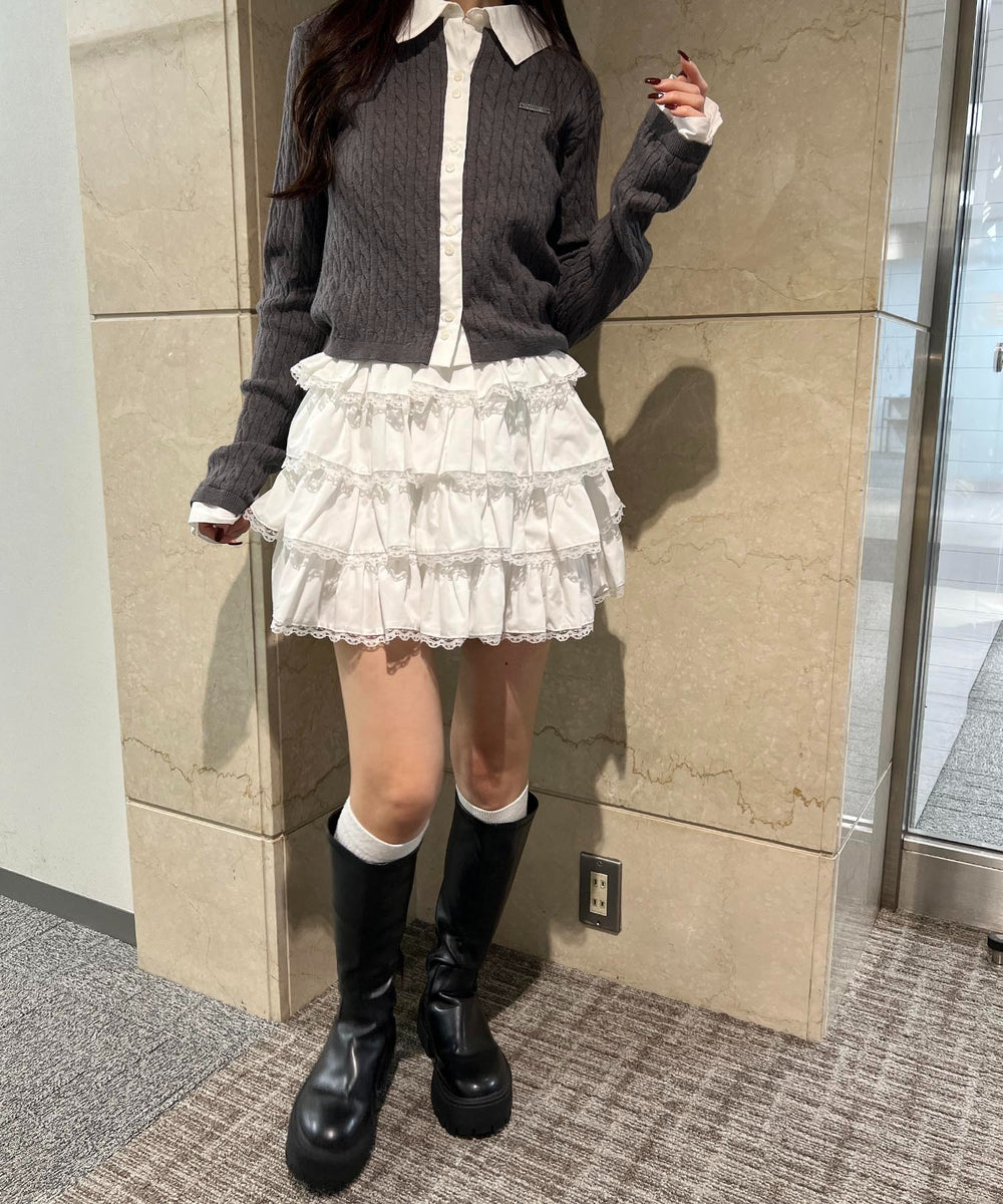 ホワイト モデル：160㎝ F着用