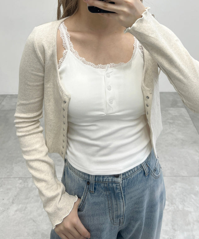 ホワイト モデル：160㎝ F着用