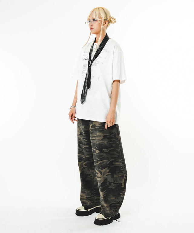 ホワイト モデル：172cm FREE着用