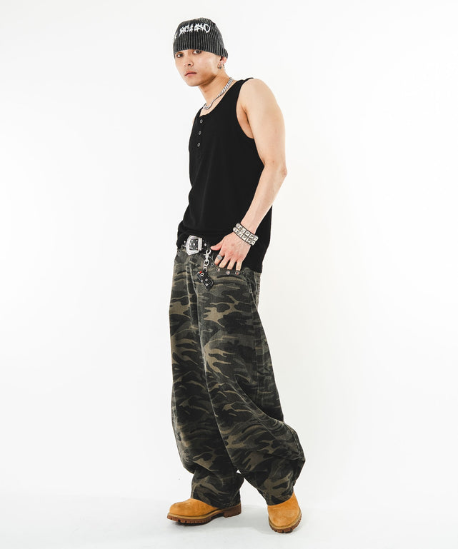 ブラック モデル：180cm FREE着用