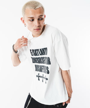 ホワイト モデル：180cm L着用