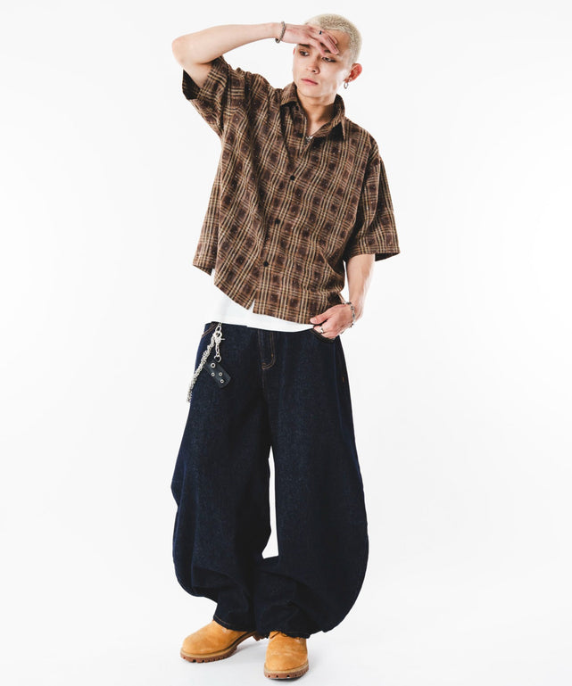 ブラウンチェック　モデル：180cm L着用
