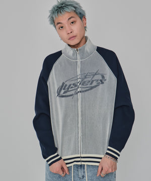 オフホワイト モデル：178cm L着用