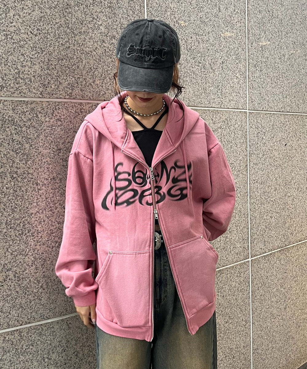 ピンク モデル:165cm Lサイズ着用