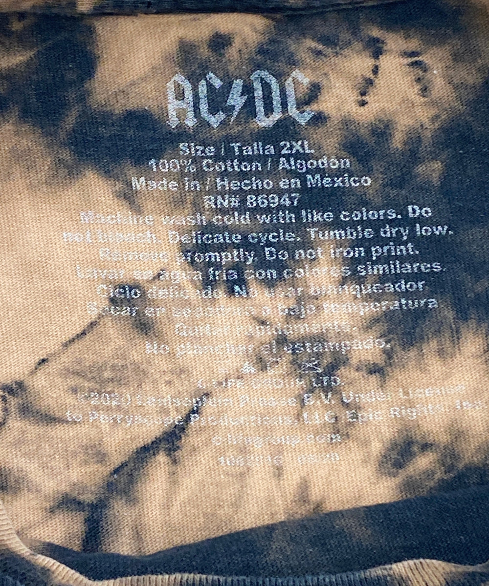 AC/DCバンドTシャツ