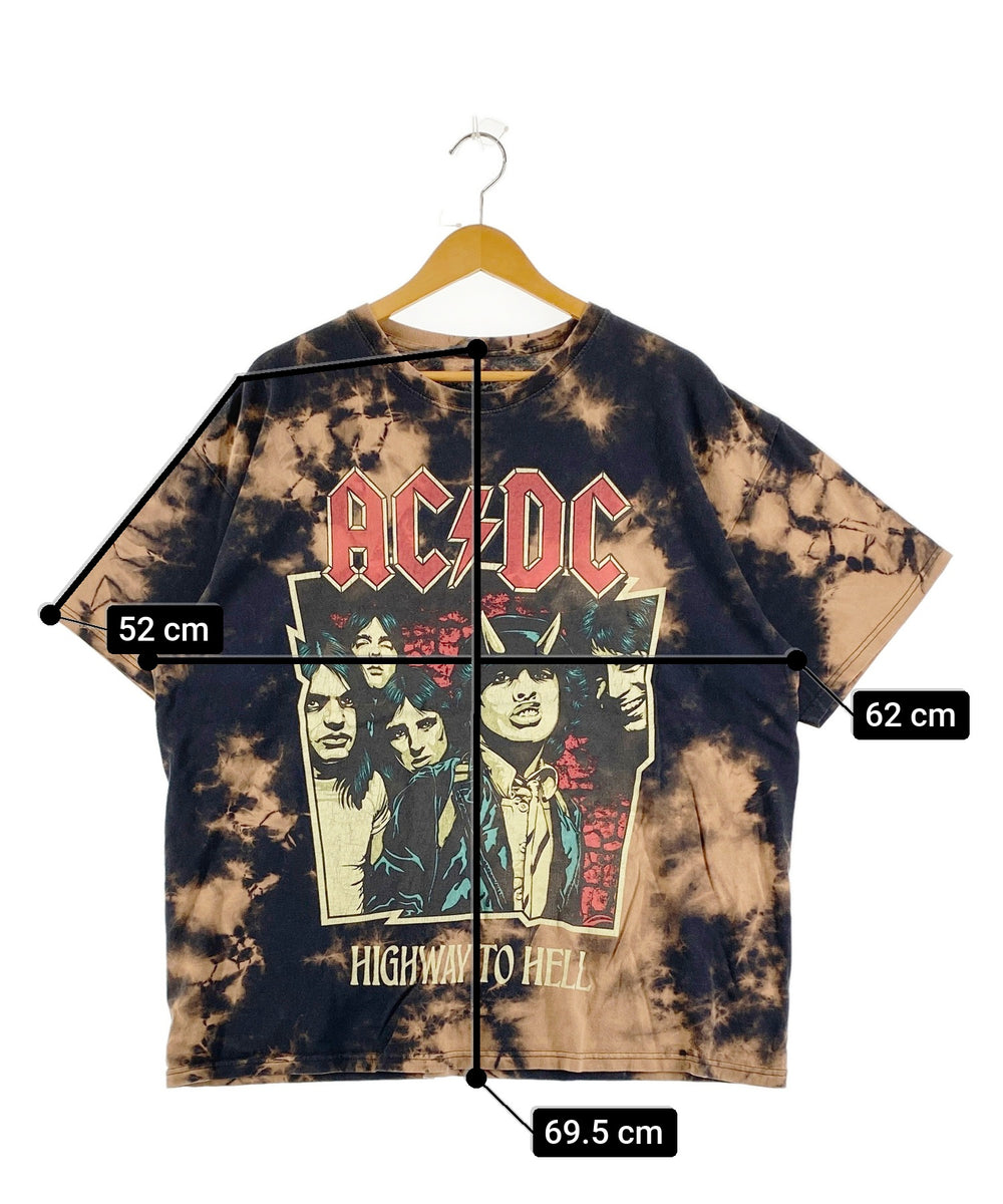 AC/DCバンドTシャツ
