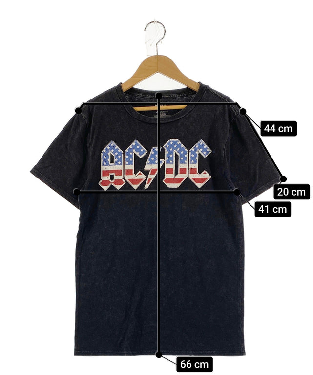 AC/DCバンドTシャツ