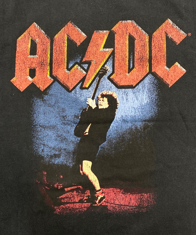 AC/DCバンドTシャツ