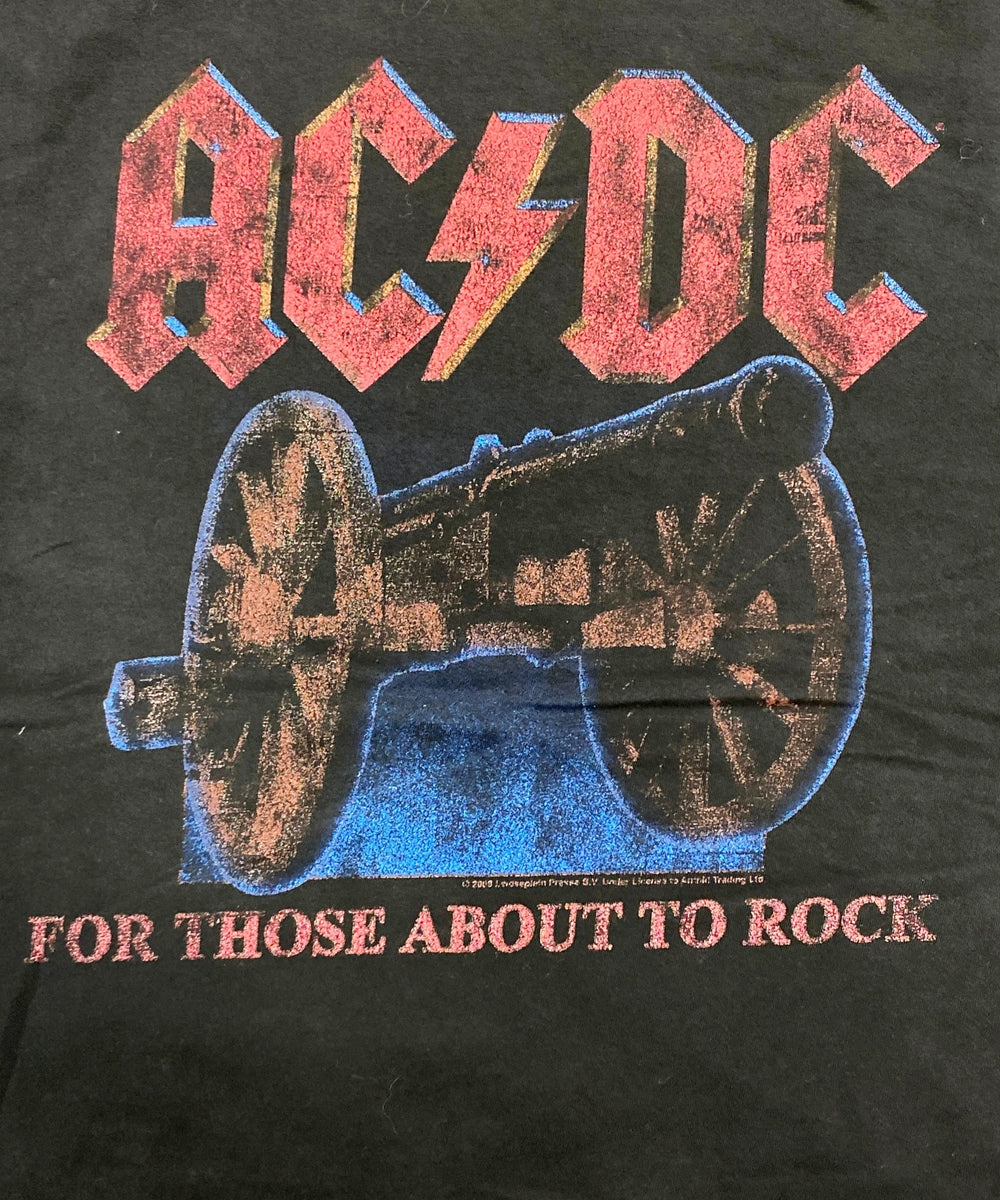 AC/DCバンドTシャツ