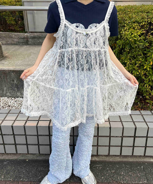 ホワイト モデル：160㎝ F着用