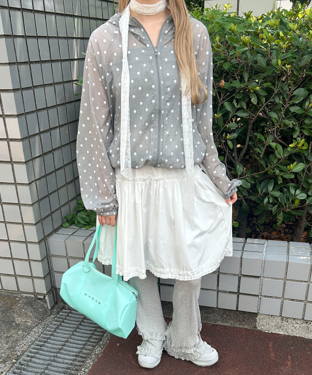 グレー モデル：155㎝ F着用